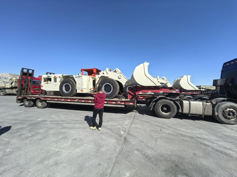 Two underground scooptrams delivered to Ulaanbaatar, Mongolia Two underground scooptrams delivered to Ulaanbaatar, Mongolia
