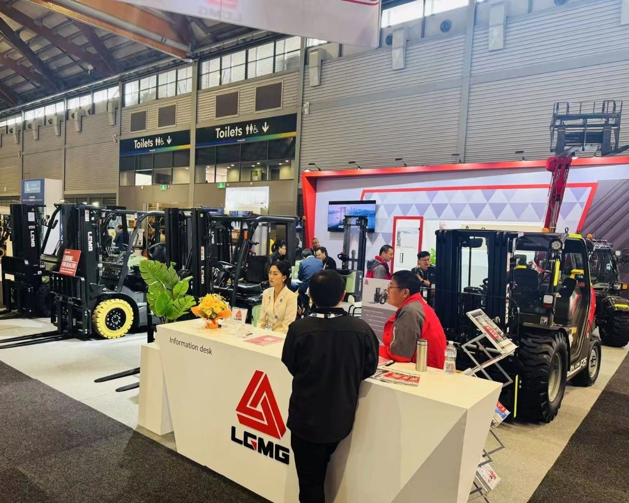 Lingong Machinery Shines at CeMAT Australia with Innovative Material Handling Solutions