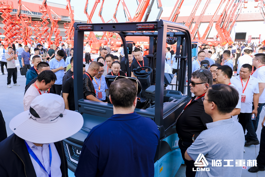 The first LGMG Global Customer Festival grandly opened The first LGMG Global Customer Festival grandly opened