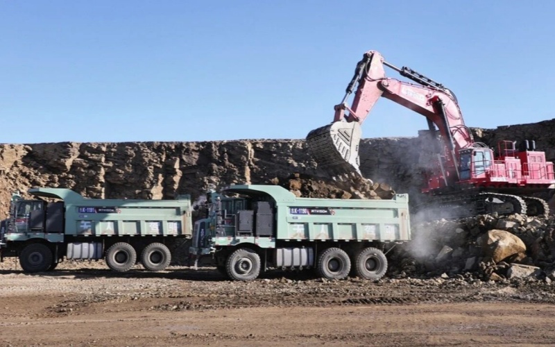 For methanol hybrid mining trucks, choose LGMG MTH150M