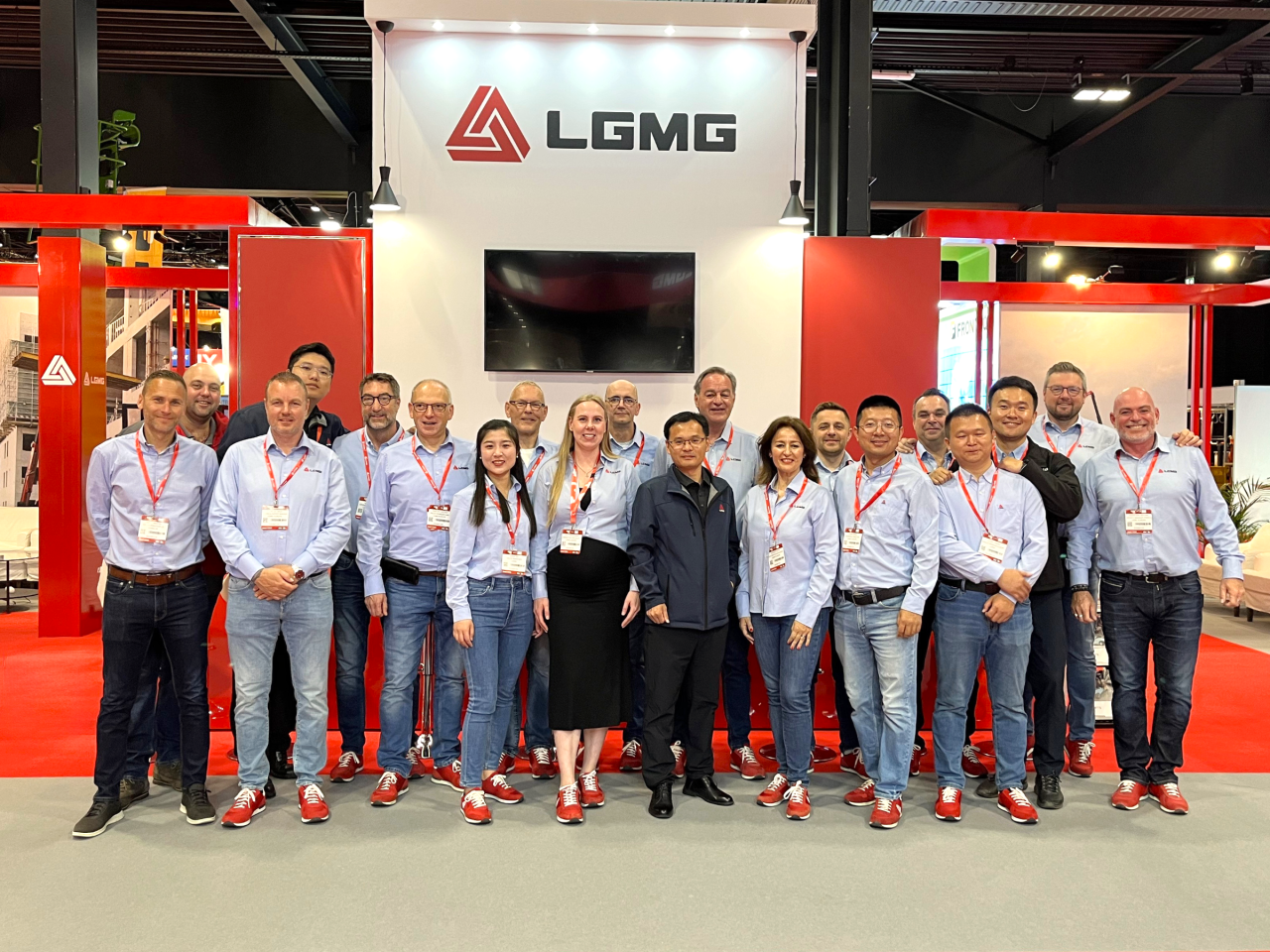 LGMG's "Chinese Red" ignites the European continent!