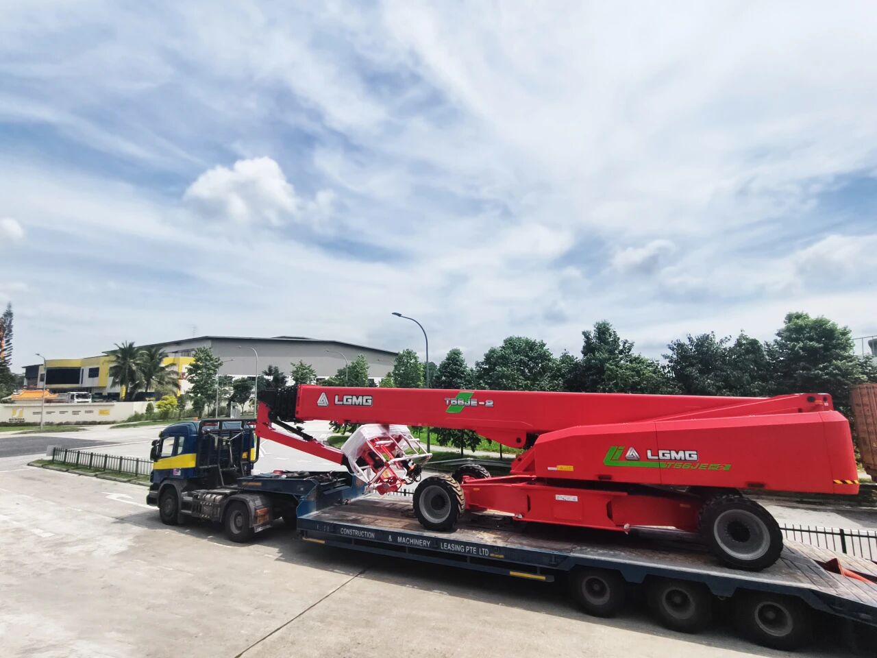 LGMG Delivers T56JE-2 High-Reach Electric Boom Lift to Singapore